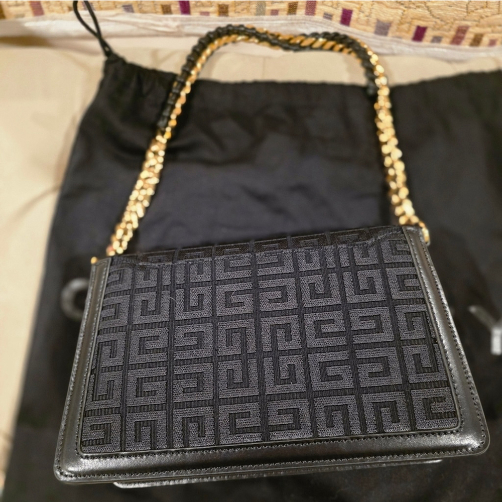 New Givenchy Embroidered Fabric and Leather Chain Medium Bag - Picture 5 of 14